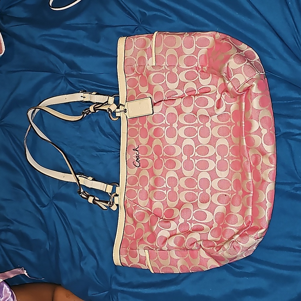 COACH handbag classic